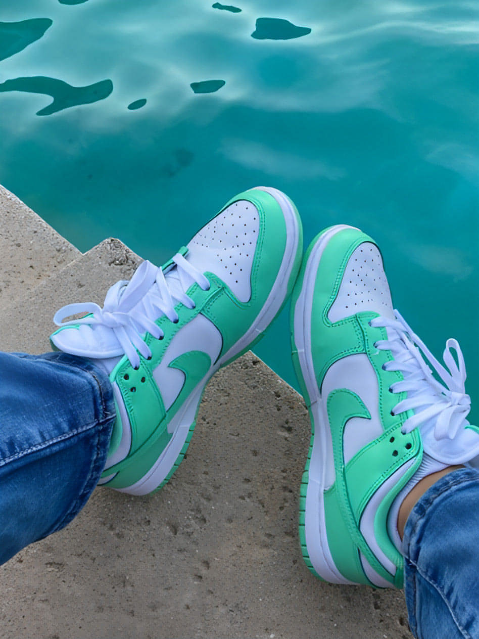 Dunk Low Green Glow