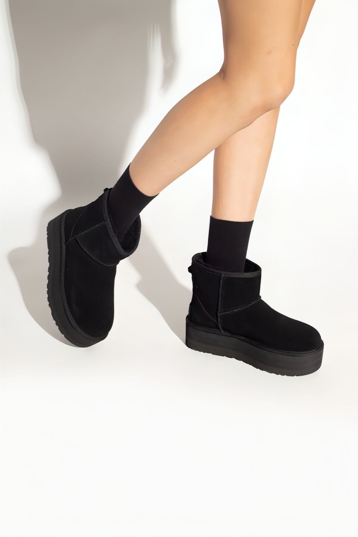 מגפי האג פלטפורמה Ugg Classic Mini Platform Boot Black