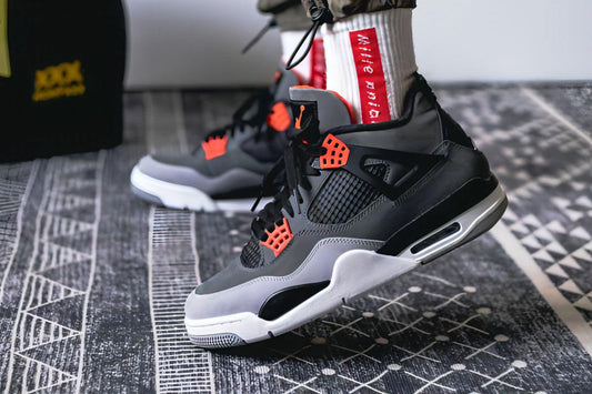 Air Jordan 4 Infrared (2022)