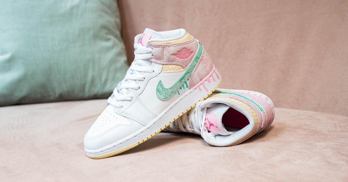 Air Jordan 1 Mid Paint Drip