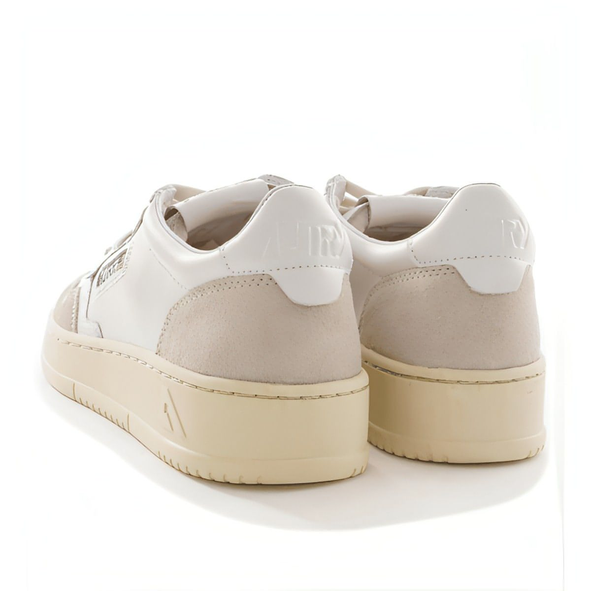 נעלי Autry Medalist Low White Suede