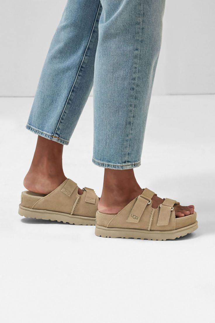 כפכפי האג UGG Women’s Goldenstar Hi Slide Sand