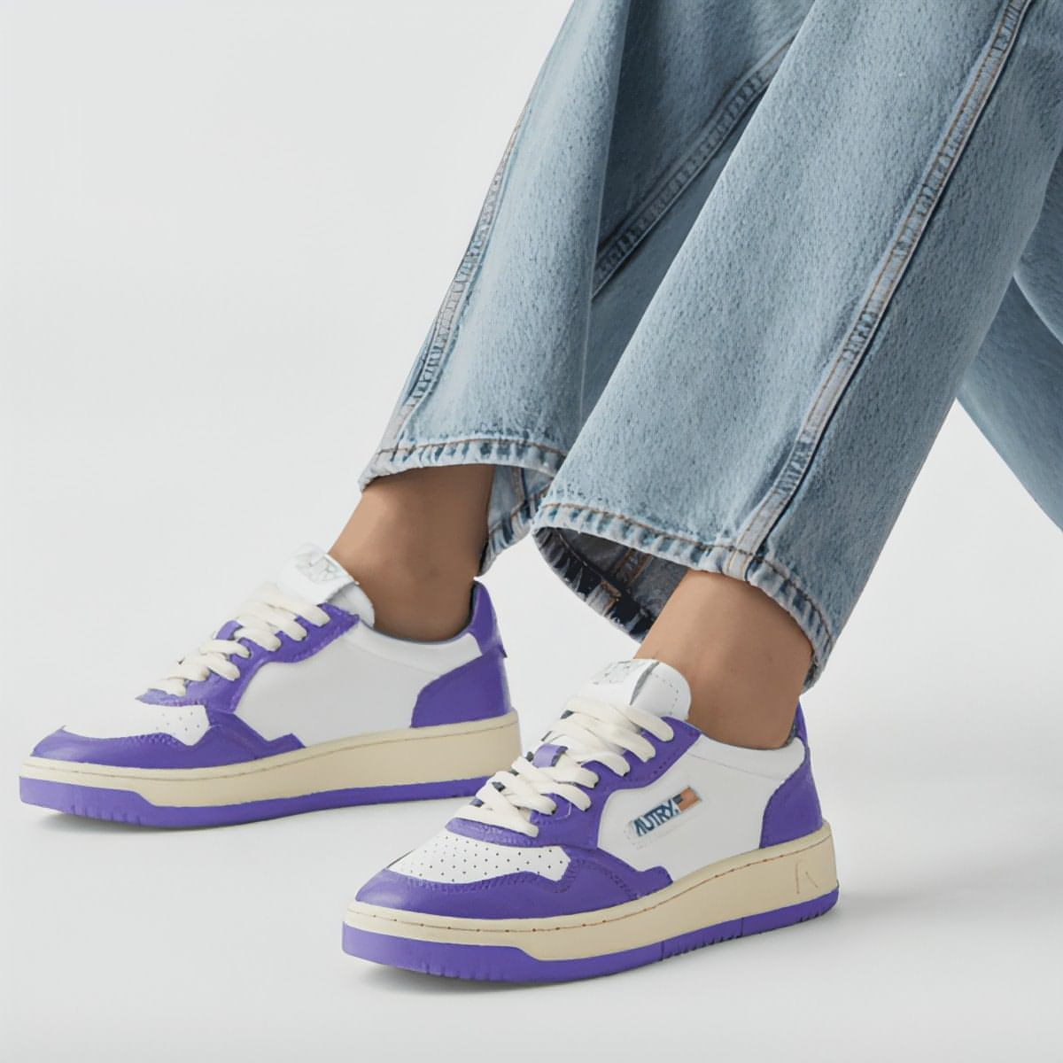 נעלי Autry Medalist Low Sneakers White Purple