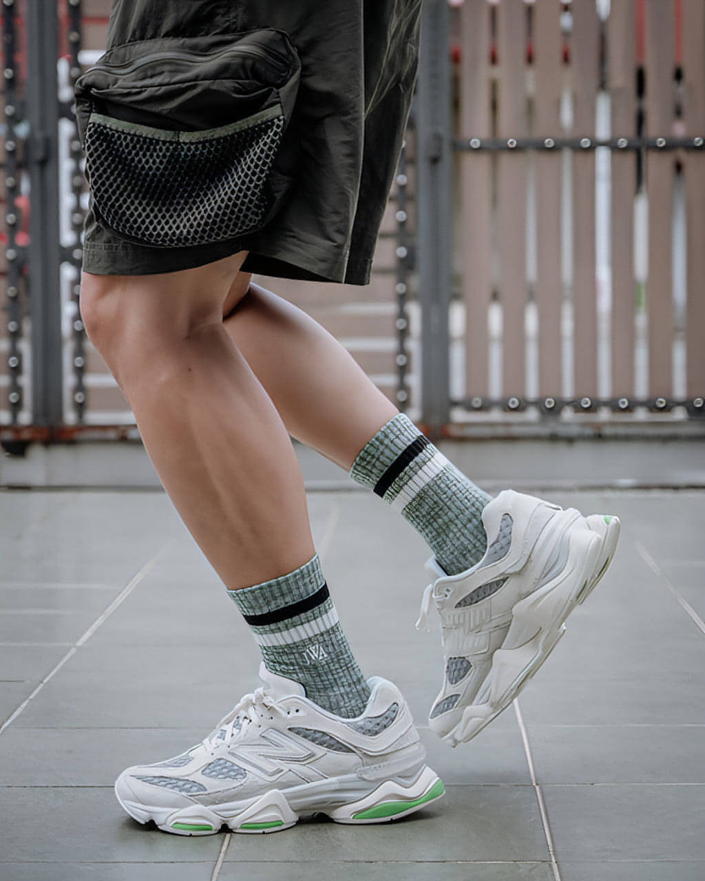 New Balance 9060 Bricks & Wood