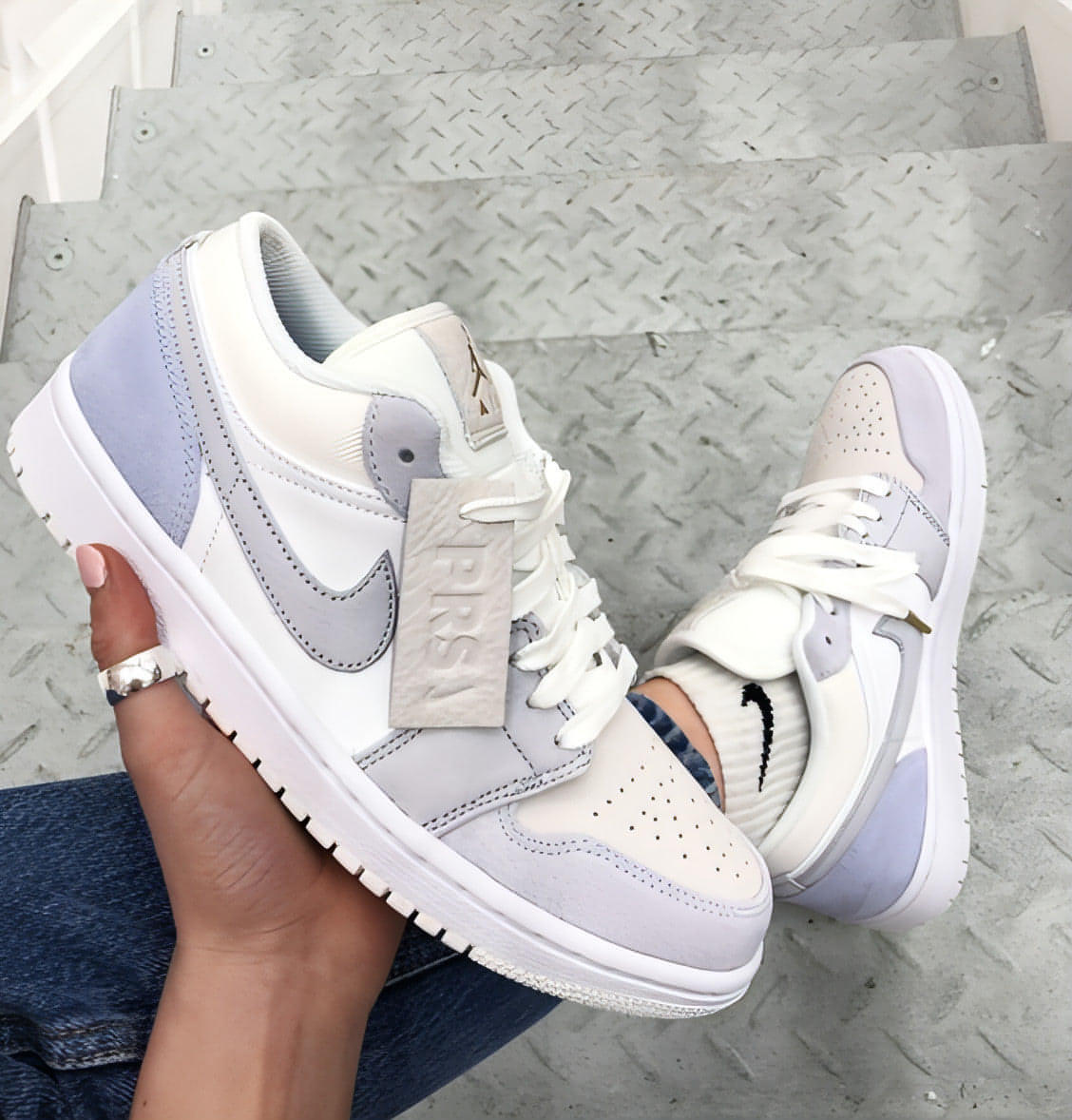 Air Jordan 1 Low Sky Grey Paris