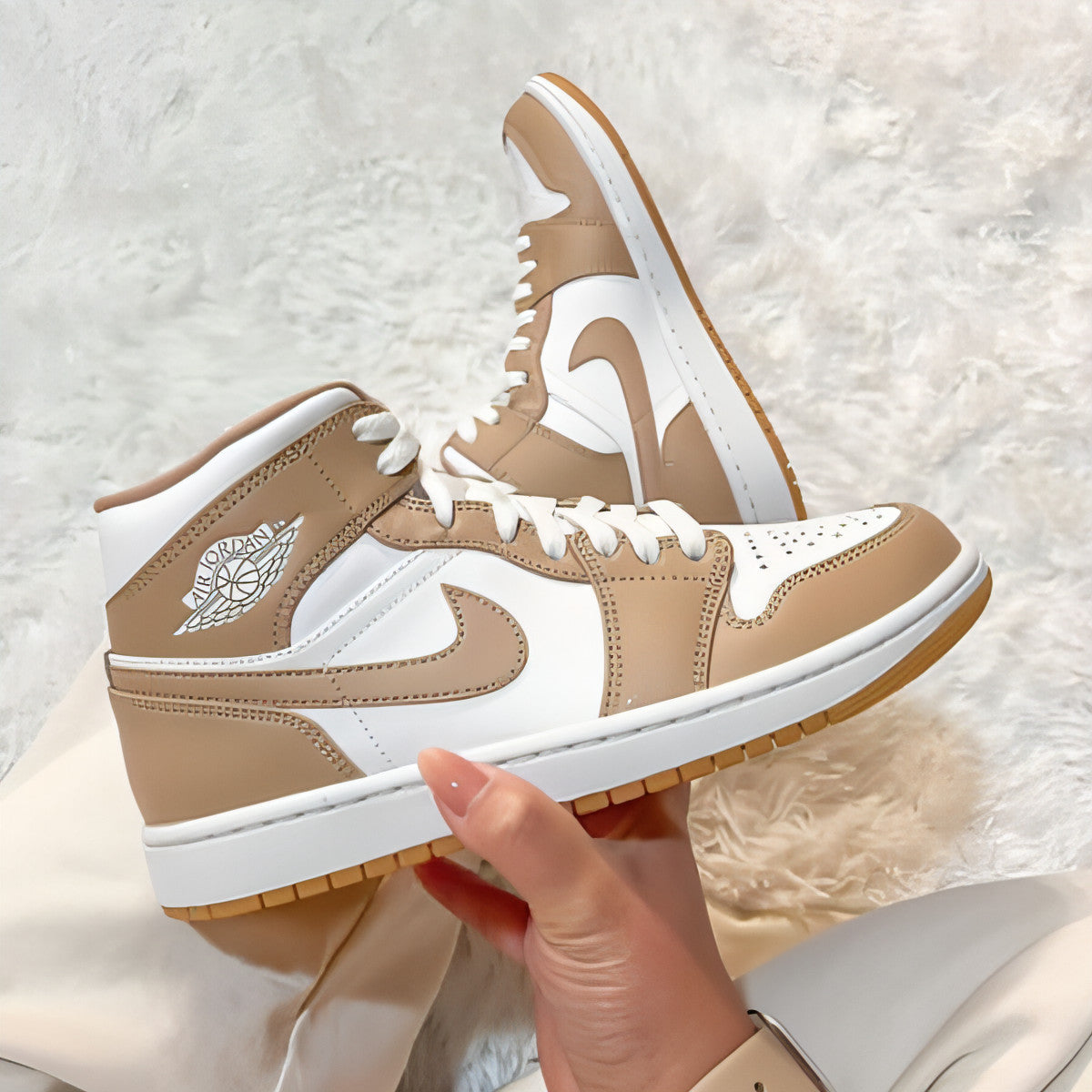 Air Jordan 1 Mid Tan Gum