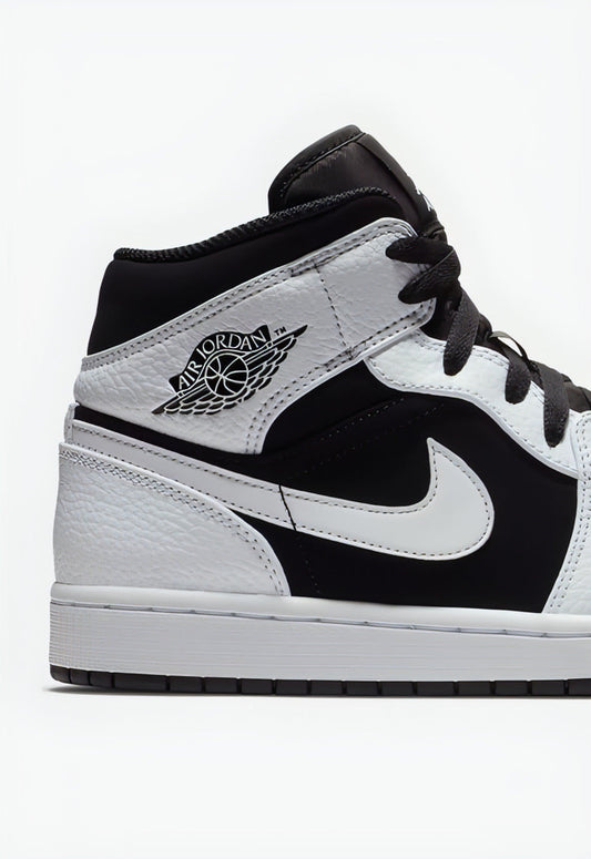 Air Jordan 1 Mid White Black