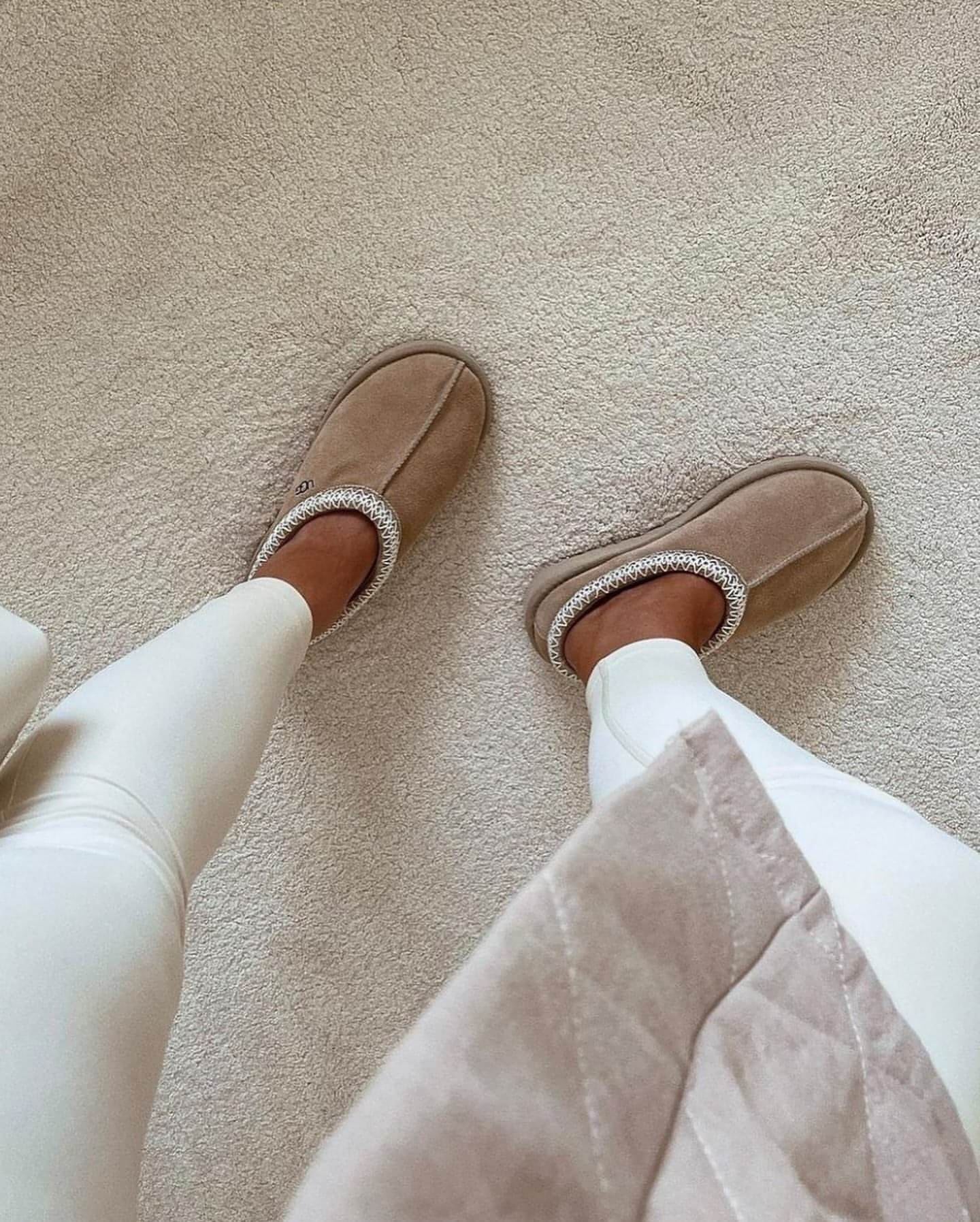 נעלי האג פלטפורמה Ugg Tazz Slipper Sand