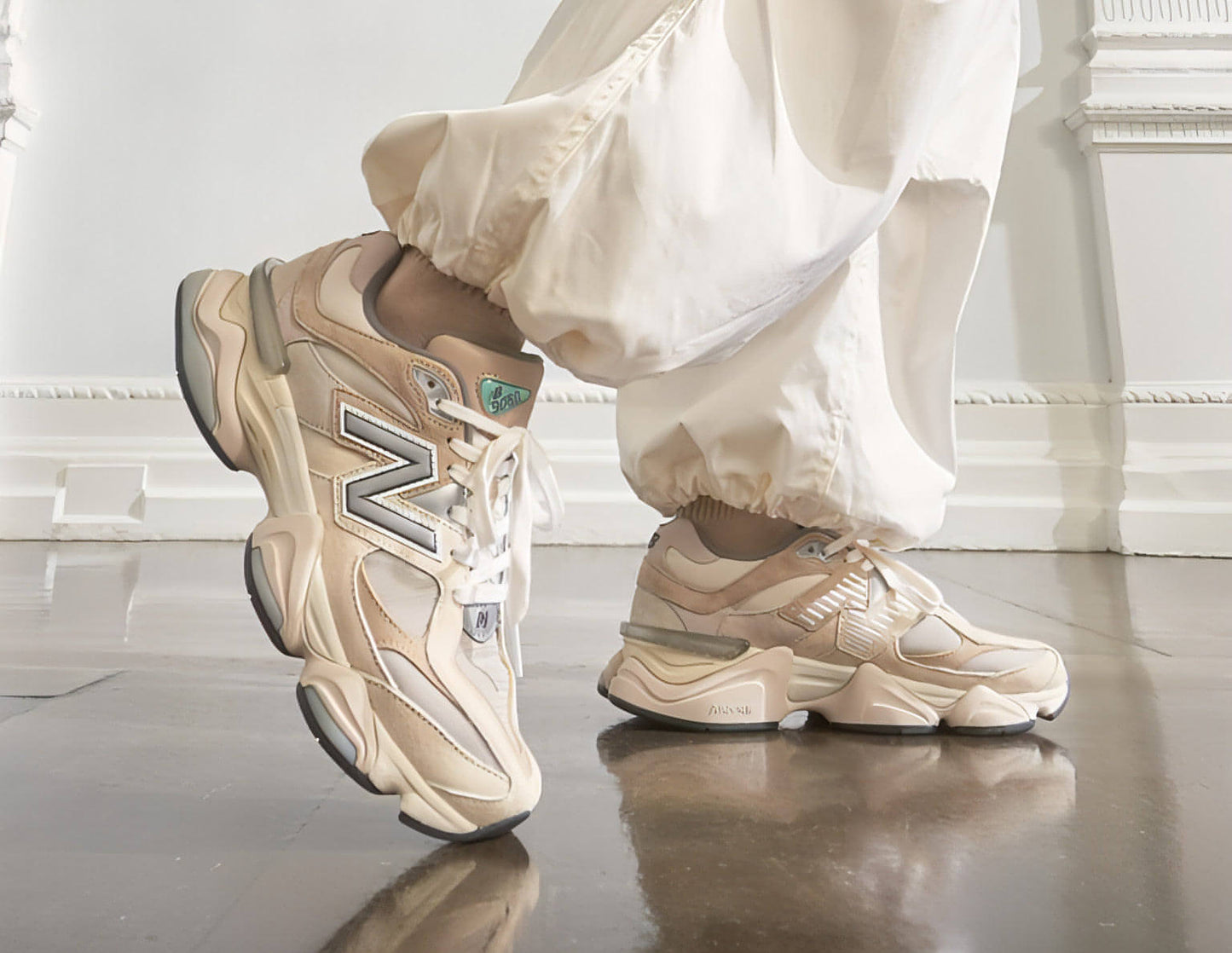 New Balance 9060 Bricks & Wood