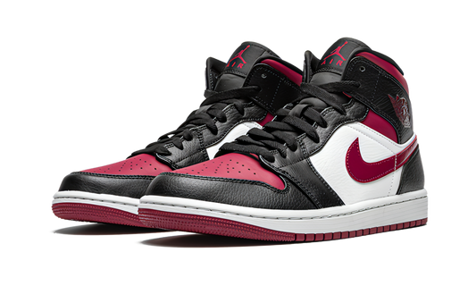 Air Jordan 1 Mid Bred Toe