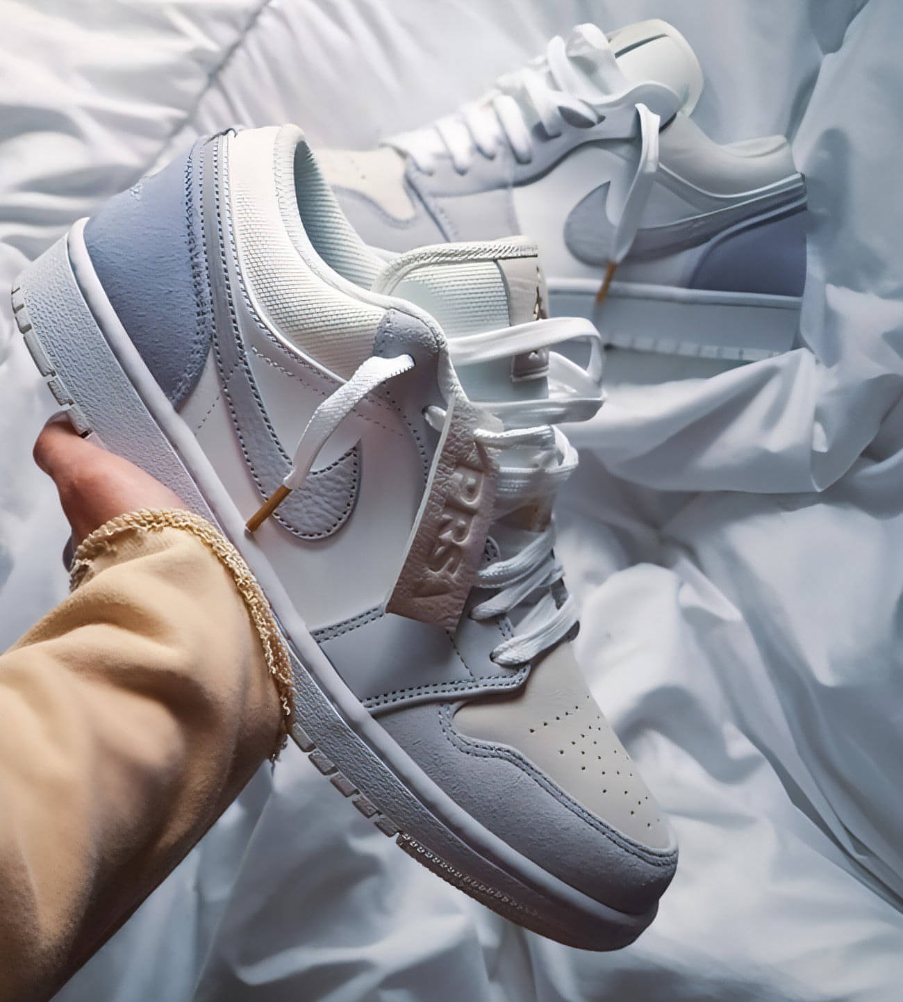 Air Jordan 1 Low Sky Grey Paris