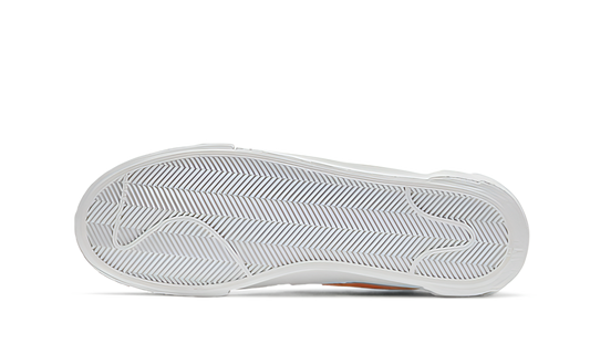 Blazer Low Sacai White Magma Orange