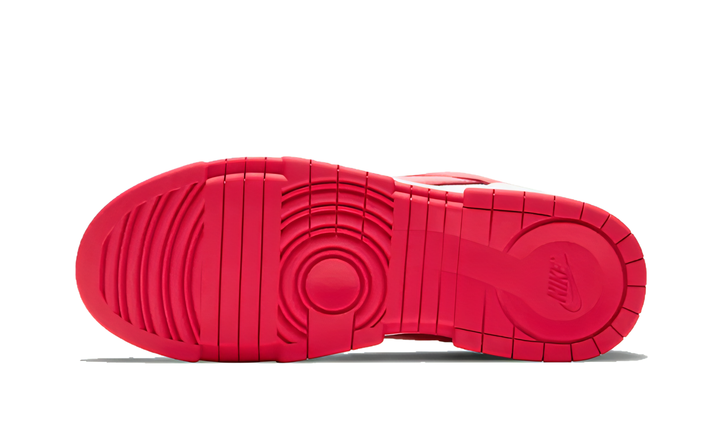 Dunk Low Disrupt Siren Red