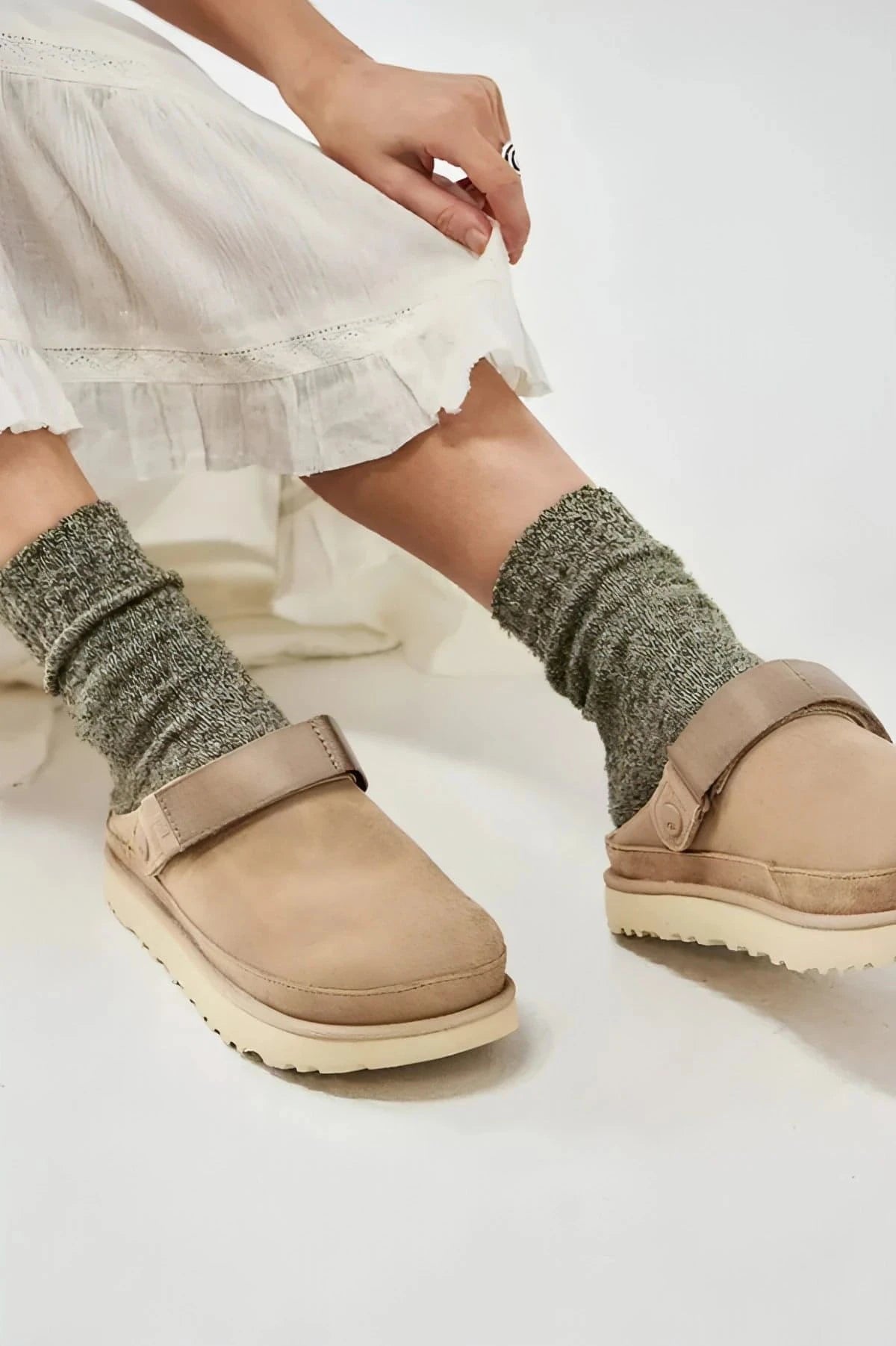 סנדלי האג Ugg Goldenstar Clog Driftwood