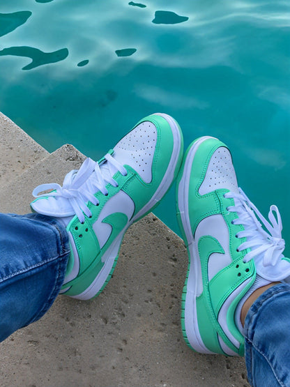 Dunk Low Green Glow