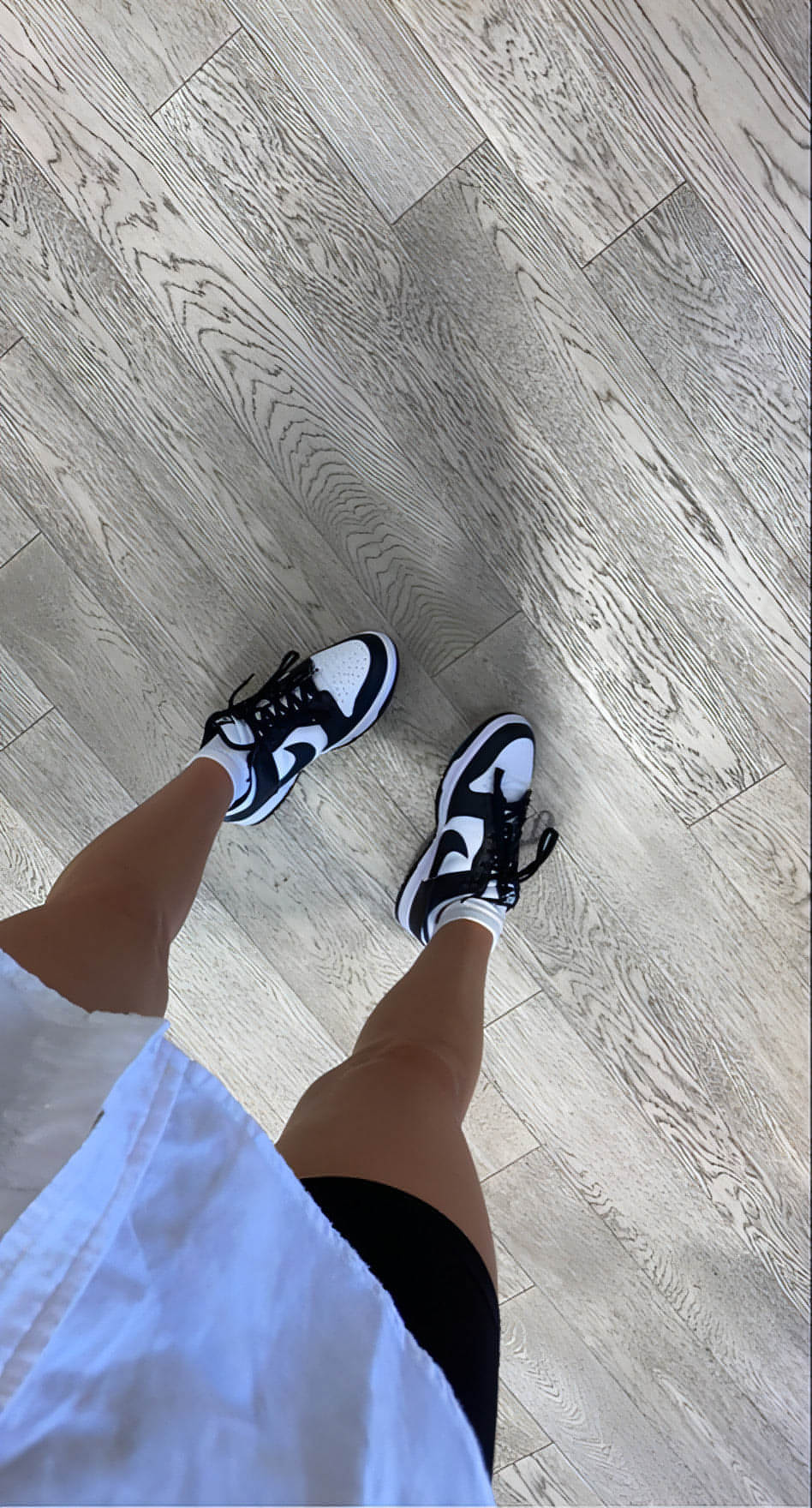 Dunk Low Black White