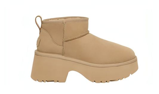 נעלי האג פלטפורמה UGG Classic Ultra Mini New Heights Boots Mustard Seed