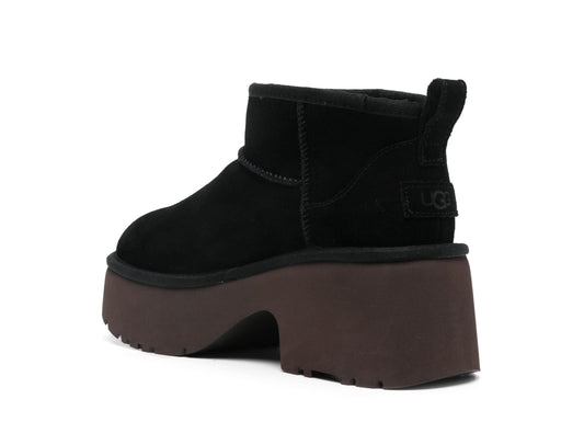 נעלי האג פלטפורמה UGG Classic Ultra Mini New Heights Boots Black