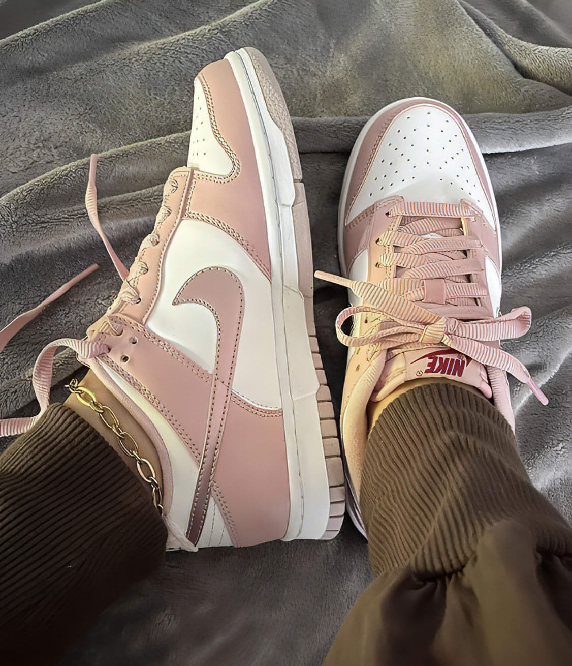 Dunk Low Pink Velvet