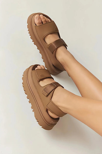 סנדלי האג UGG Women’s GoldenGlow Sandal Bison Brown