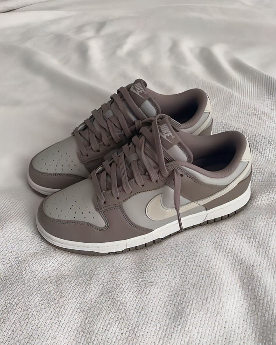 Dunk Low Bone Beige